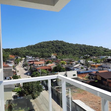 Agradavel Apartamento Em Bairro Silencioso... Camboriu Εξωτερικό φωτογραφία
