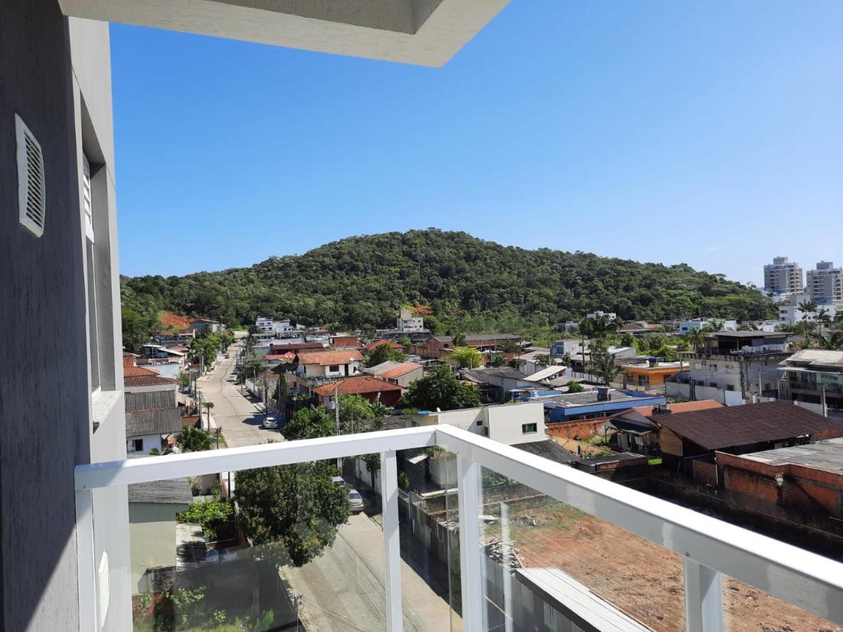 Agradavel Apartamento Em Bairro Silencioso... Camboriu Εξωτερικό φωτογραφία